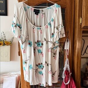 Elegant Floral Women's Blouse